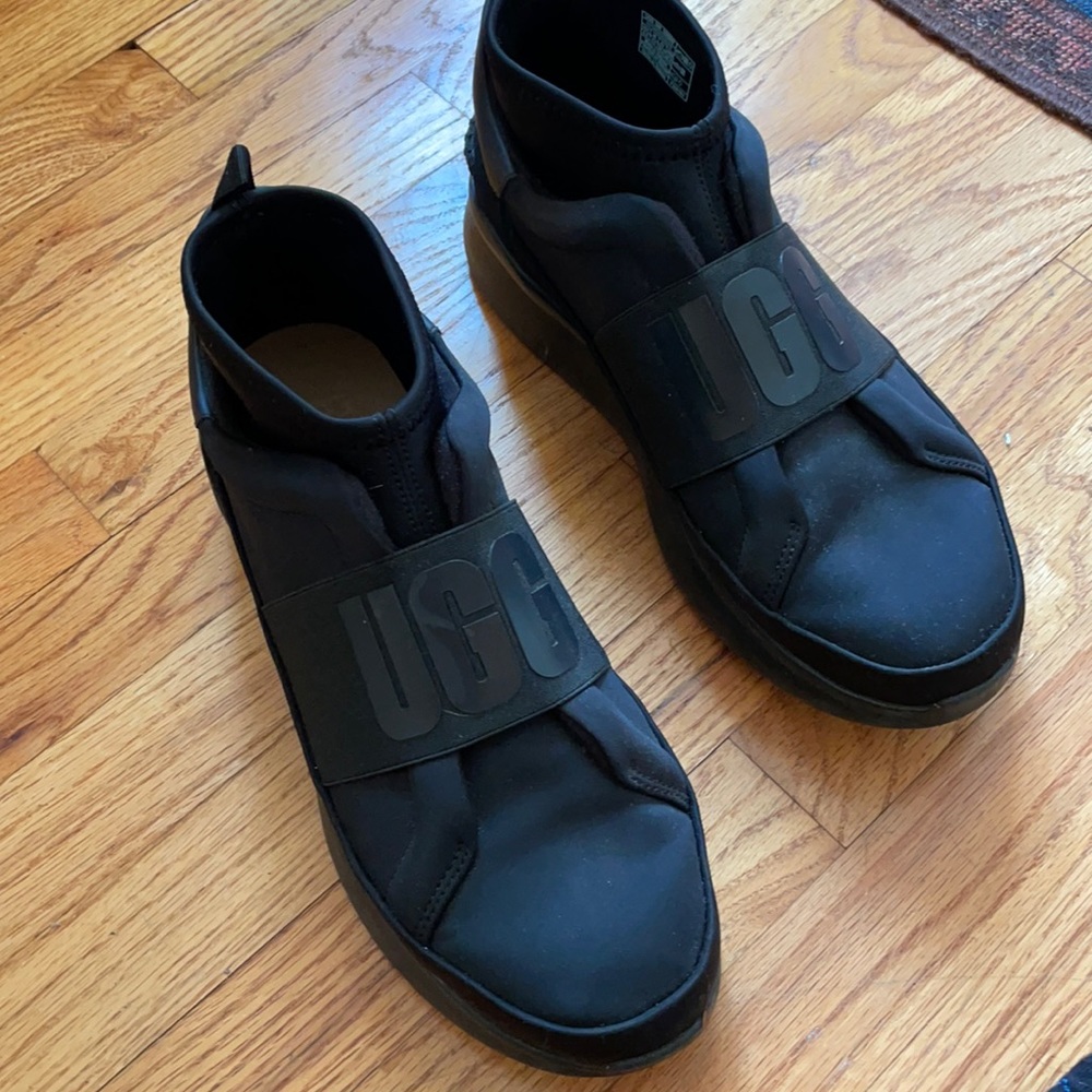 Ugg neutra slip on sneaker size 8.5